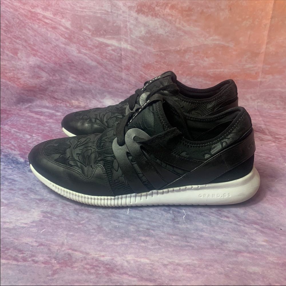 Cole Haan W04204 studiogrand Women's Black Leather Floral Trainer Size US 8